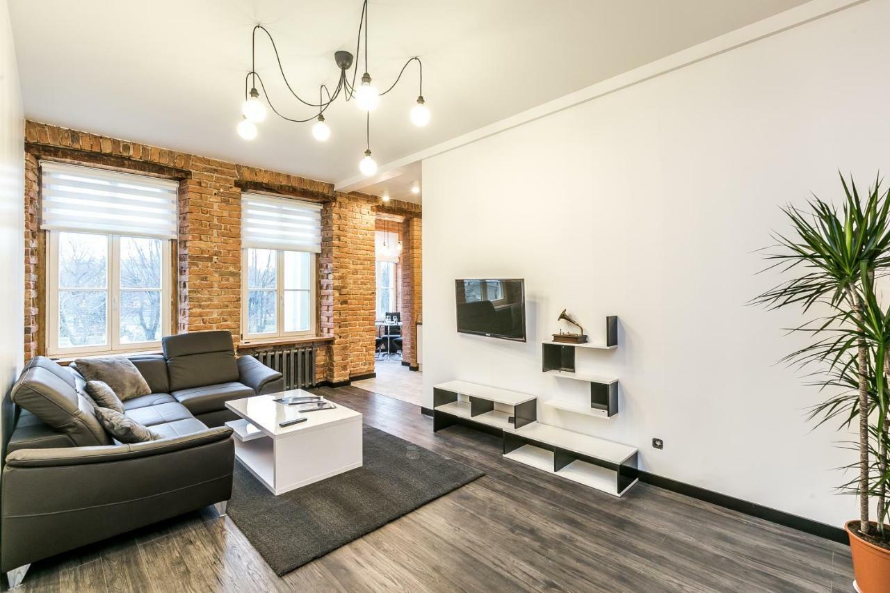 Merkela Design Apartment With Park View Riga Exterior photo